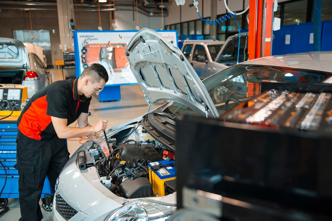 Automotive student